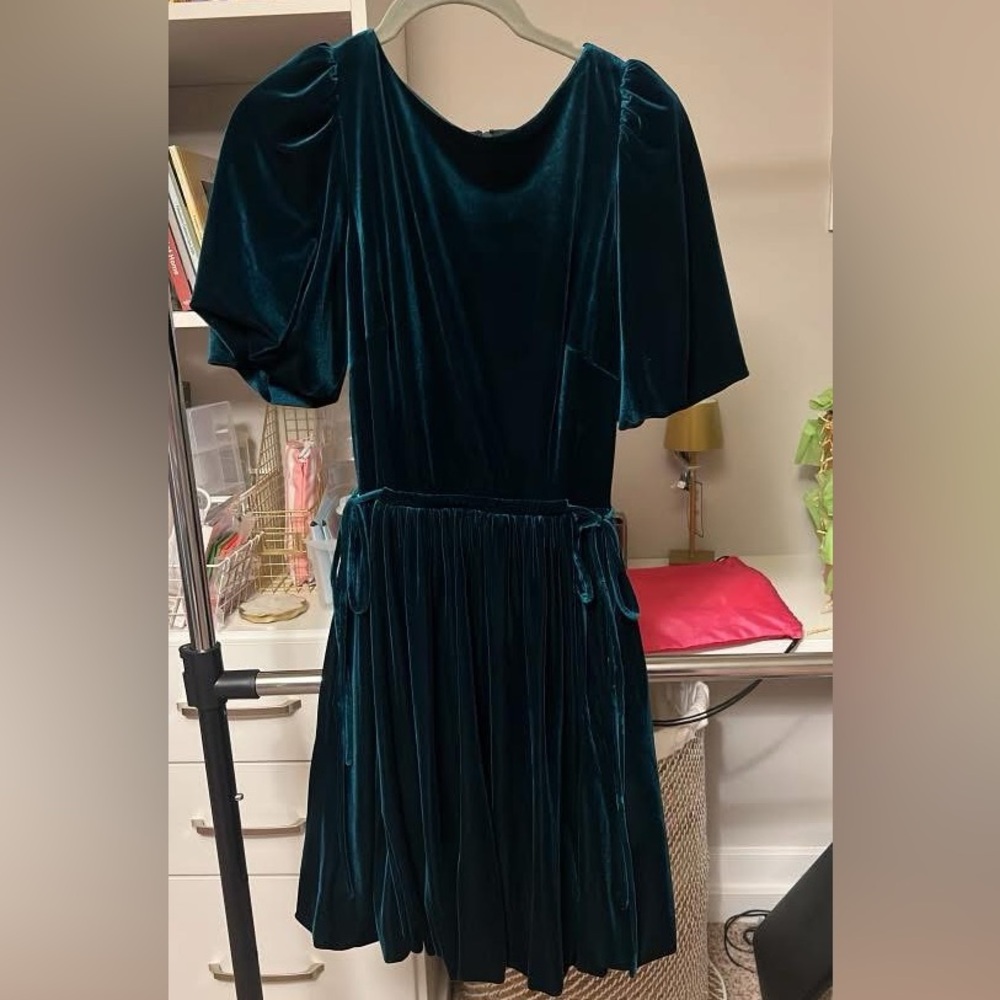 Vince Camuto Green Velvet Dress